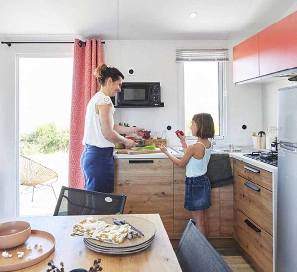 Camping L'Occitan Vias Eksteriør bilde